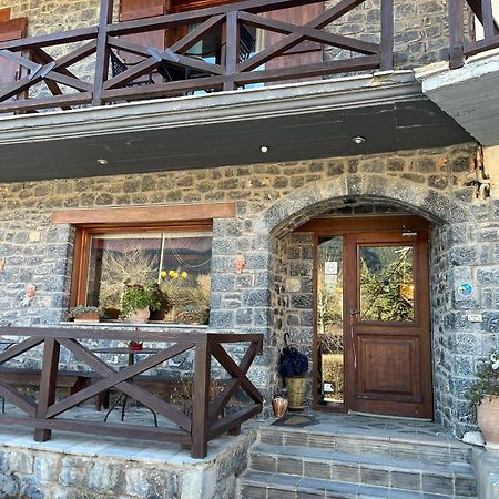 Guesthouse Teloni Vitina Bagian luar foto