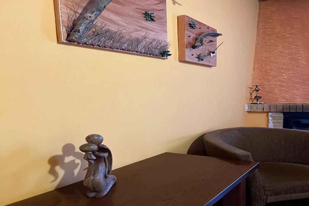 Guesthouse Teloni Vitina Bagian luar foto